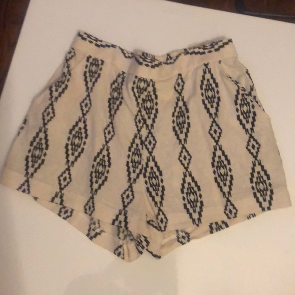 Everly Matching Set - Picture 2 of 3